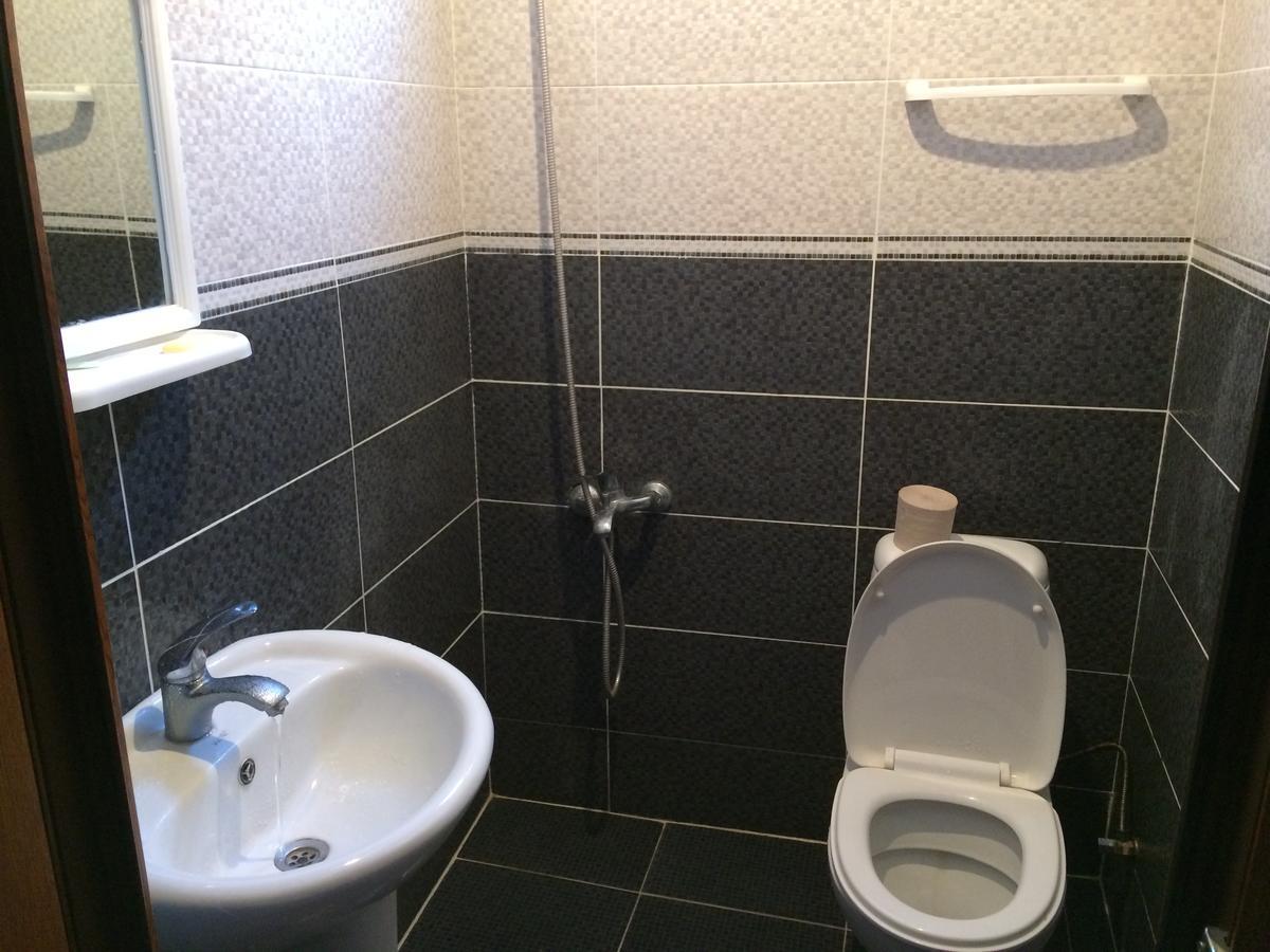 House Mon Amie Hotel Mestia Ngoại thất bức ảnh