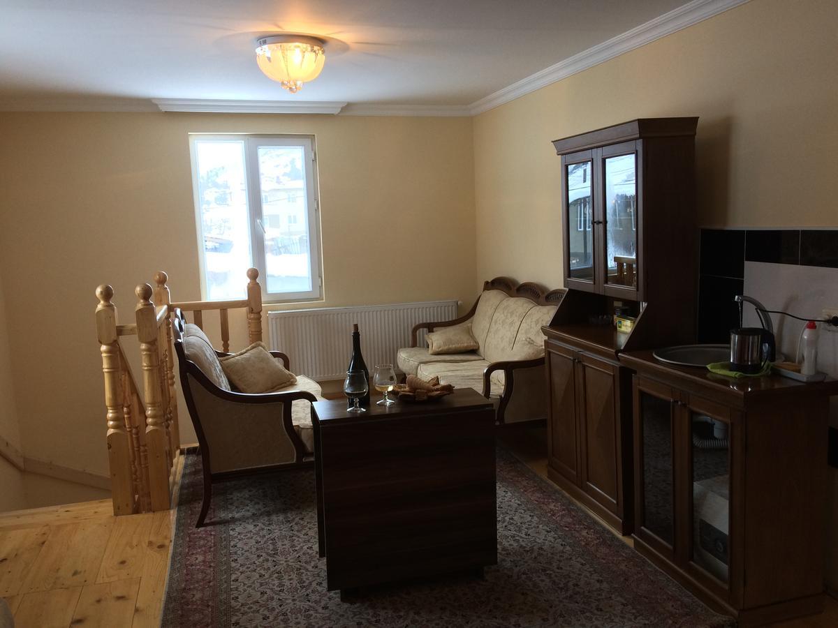House Mon Amie Hotel Mestia Ngoại thất bức ảnh