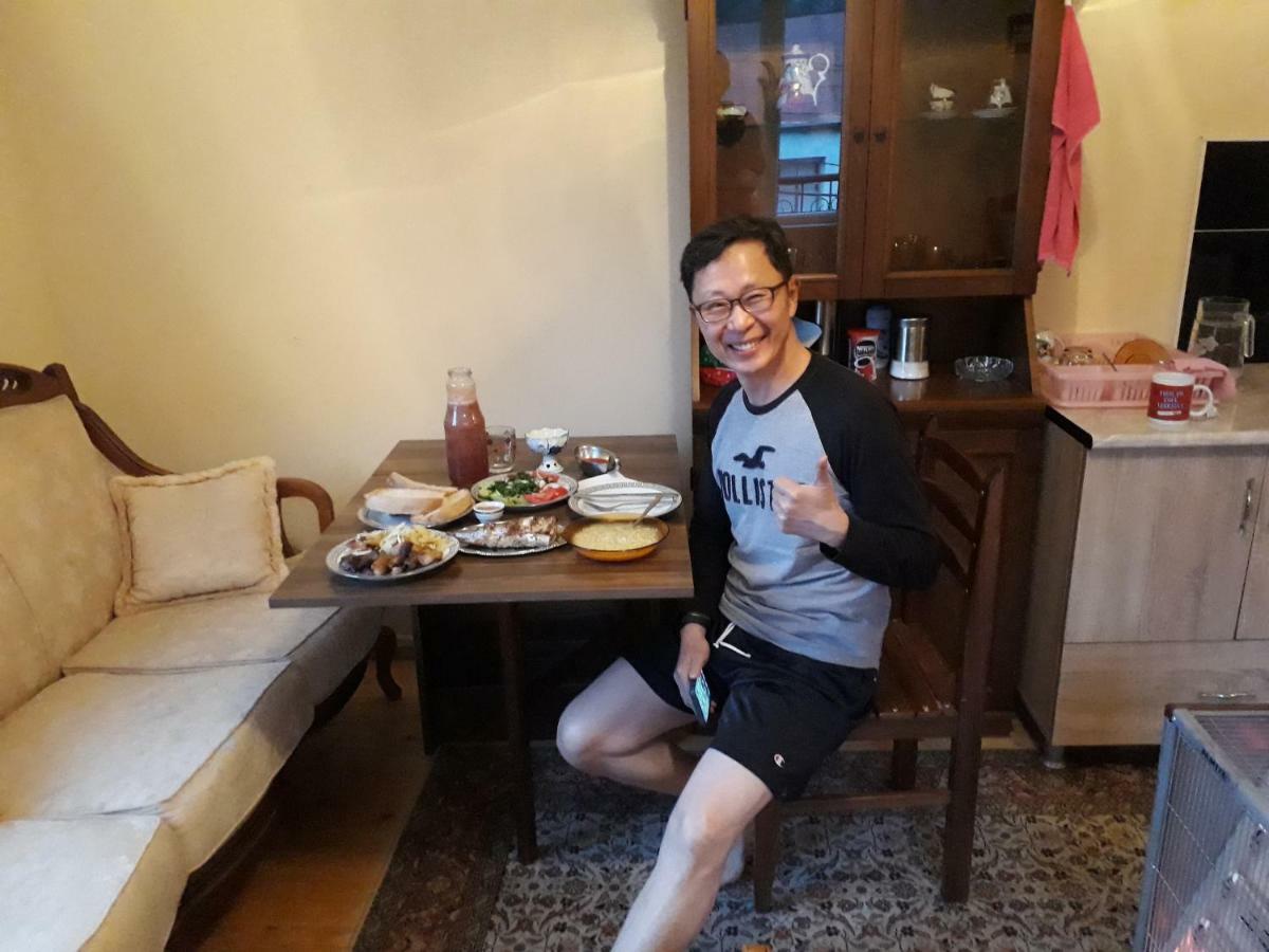 House Mon Amie Hotel Mestia Ngoại thất bức ảnh